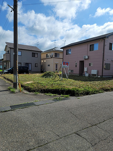 庭や空き地などの草刈り